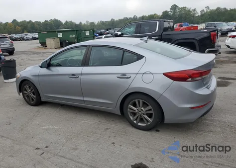 2017 Hyundai Elantra Se z USA, uszkodzony, nr VIN 5NPD84LF4HH194953